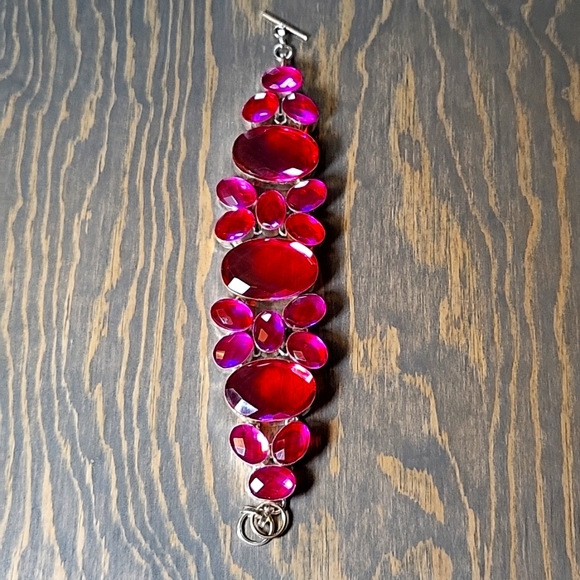 Absolutely Gorgeous Mystic Pink Topaz Bracelet- NWOT - Picture 2 of 6